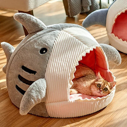 PawPack Shark Bed